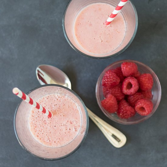 Raspberry Peach Coconut Smoothie