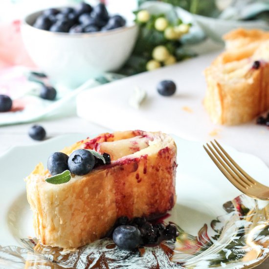 Vanilla Bean & Sage Easter Bread