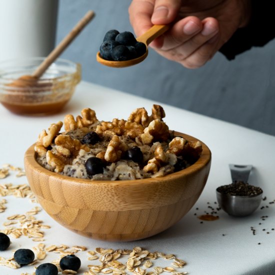 Blueberry Walnut Honey Chia Oatmeal