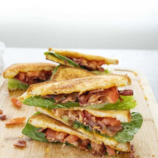 Cheesy Garlic Bread BLT