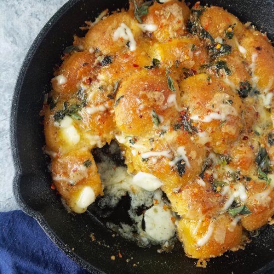 Cheese Stuffed Garlic Bread Rolls