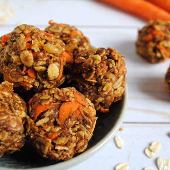 Carrot Cake Energy Bites