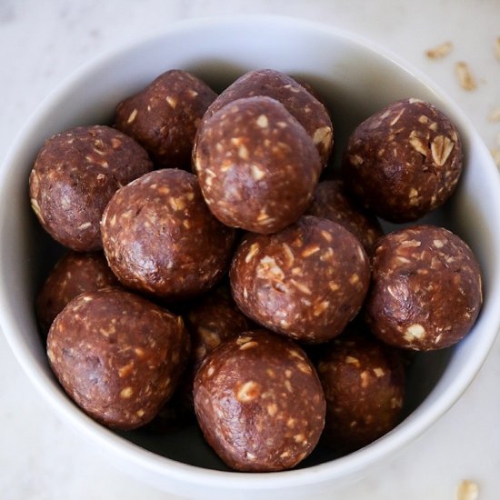 No-Bake Cookie Energy Bites