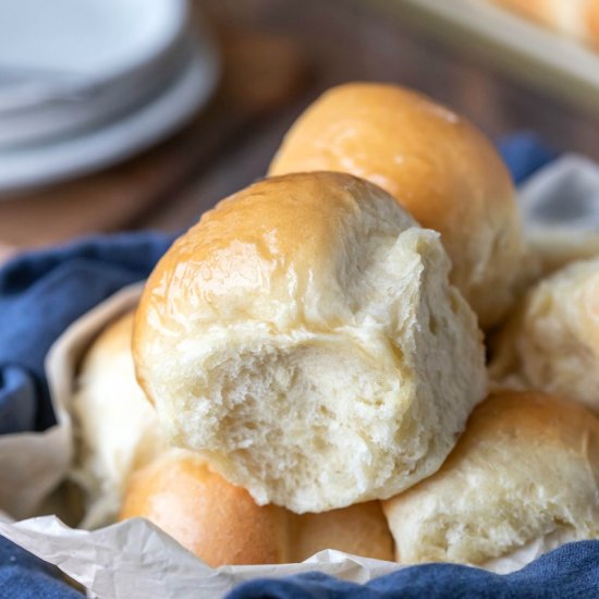 Soft and fuffy dinner rolls