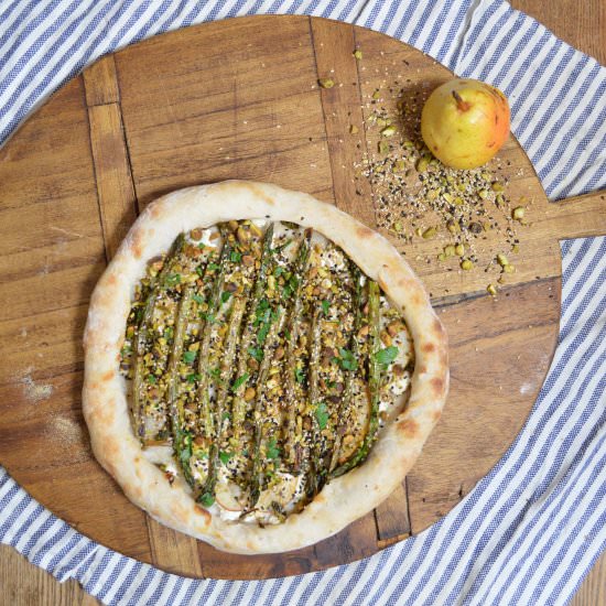 Asparagus, Ramp & Dukkah Pizza