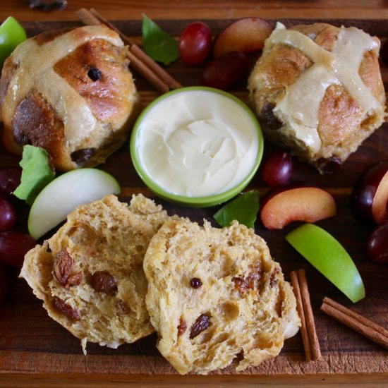 Sourdough hot cross buns