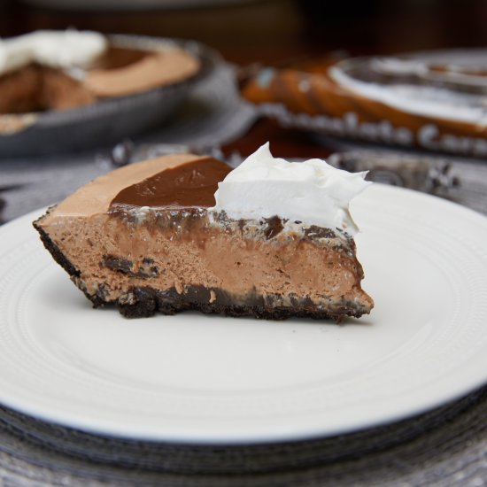 Frozen Chocolate Caramel Cream Pie