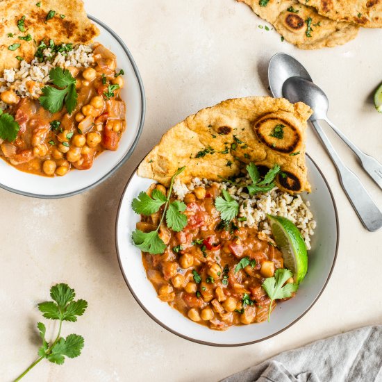 COCONUT CHICKPEA CURRY