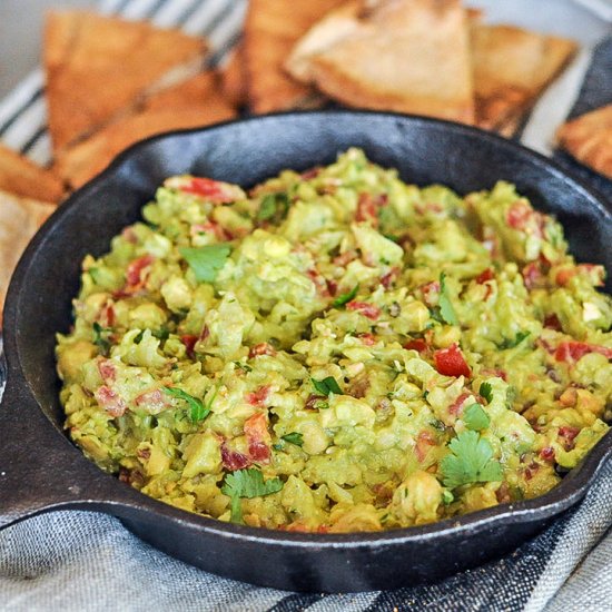 AVOCADO CHICKPEA DIP