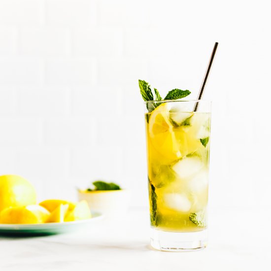 Whiskey Lemonade with Mint Ice