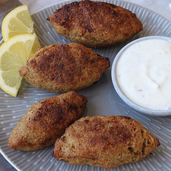 Kibbeh, lebanese meatballs