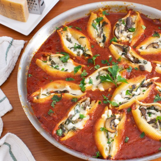 Vegetarian Skillet Stuffed Shells