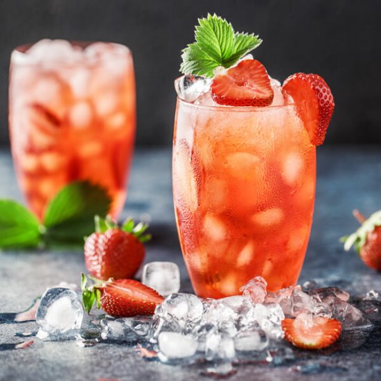 Strawberry Mint Rum Cocktails