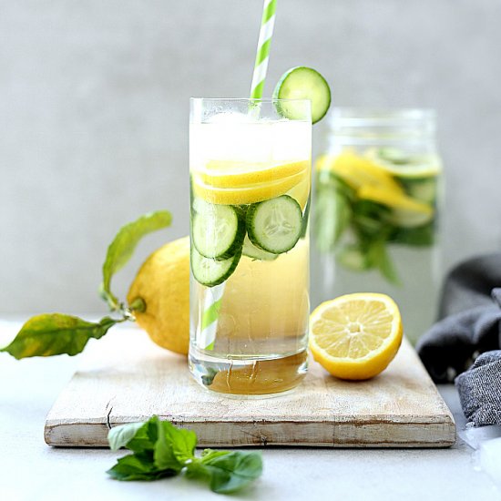 Lemon Cucumber Detox Water