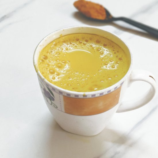 Healthy Turmeric Latte