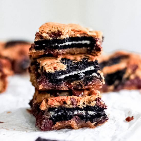 Oreo Stuffed Cookie Bars