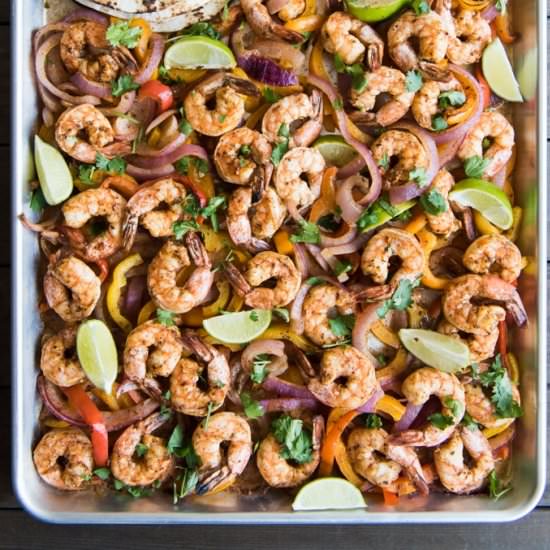 SHEET PAN SHRIMP FAJITAS IN 30 MINS