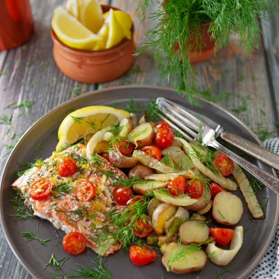 Salmon with Fennel and Tomatoes