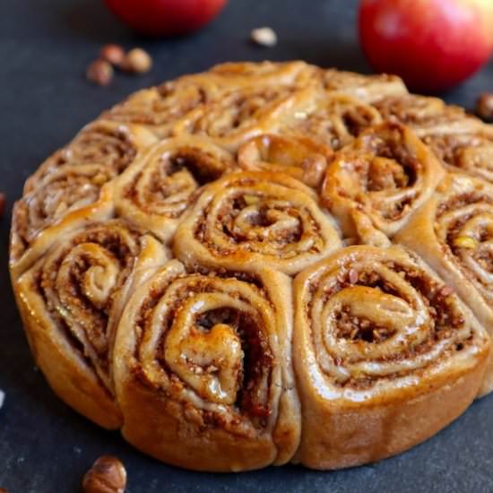 Apple Cinnamon Rolls vegan