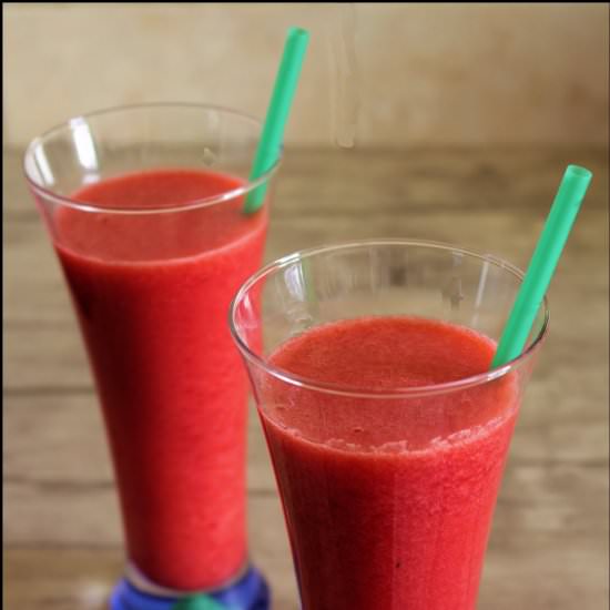 Smoothie au melon et aux fraises