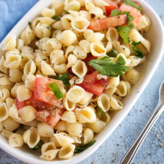 Easy & Delicious Tomato Pasta Salad