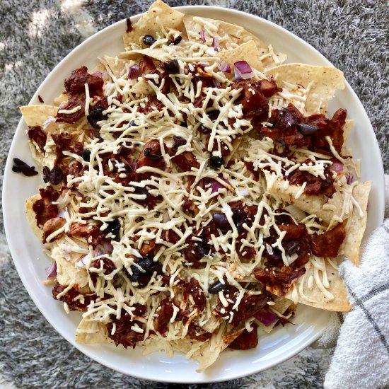 Vegan Pulled No-Pork Nachos