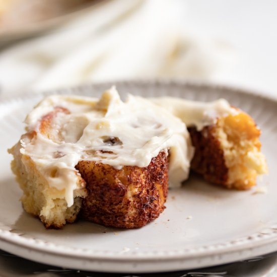 Keto Yeast Cinnamon Rolls