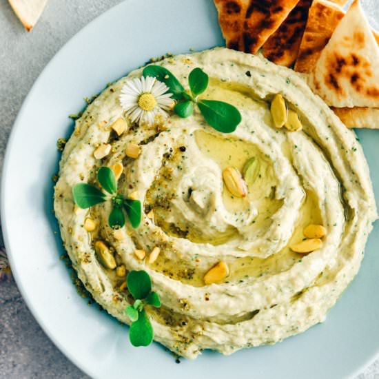 Roasted Cauliflower Hummus