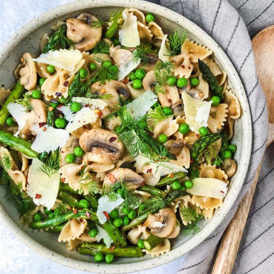 Lemon Pasta with Asparagus and Peas