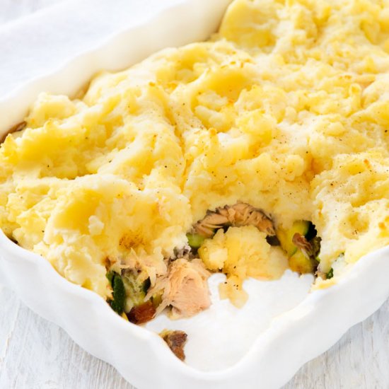 Casserole with smoked mackerel