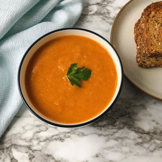 Roasted Red Pepper & Chickpea Soup