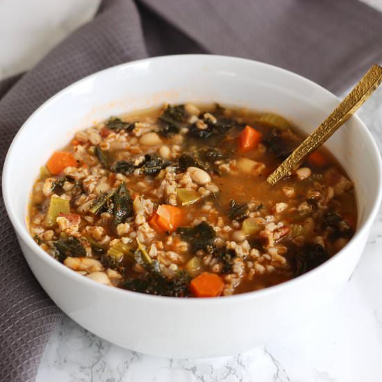 Tuscan White Bean and Farro Soup