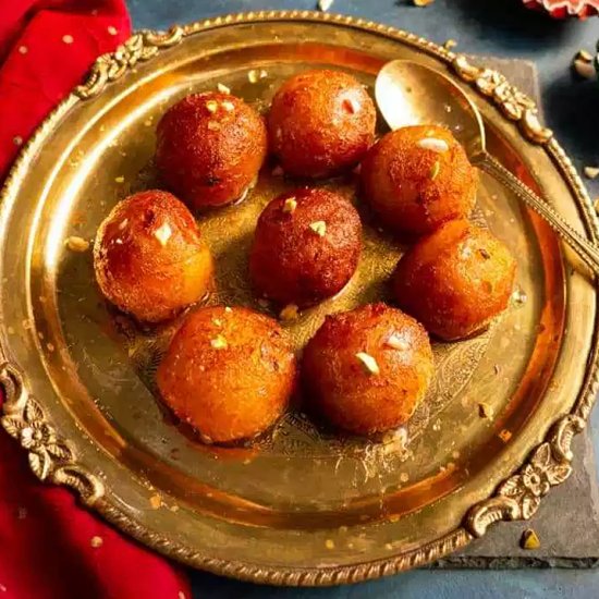 Gulab Jamun (with Khoya)