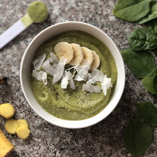 Matcha Green Tea Smoothie Bowl