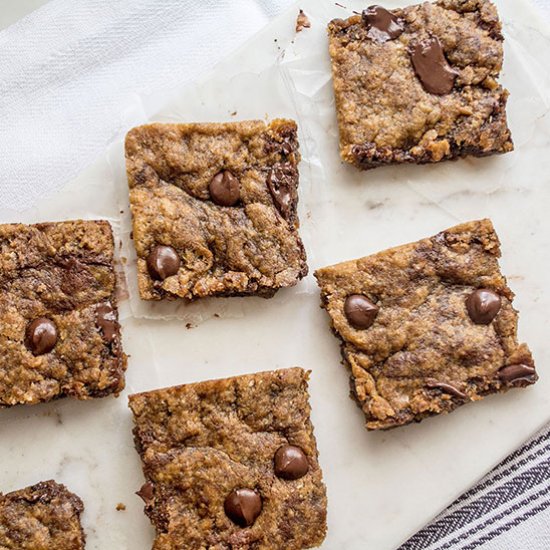 Peanut Butter Chocolate Chip Bars