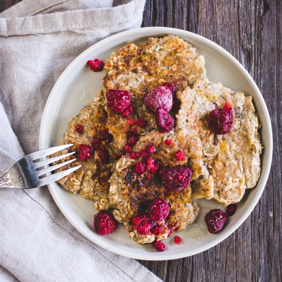 Banana oatmeal pancakes