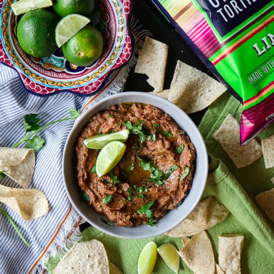 5 Minute Black Bean Chipotle Dip