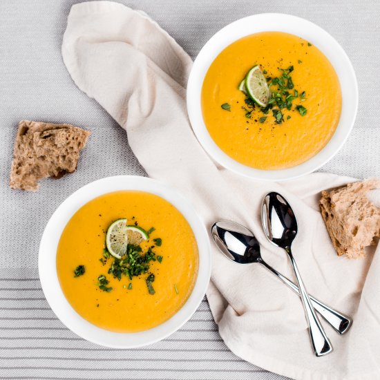 Coconut Curry Carrot Soup