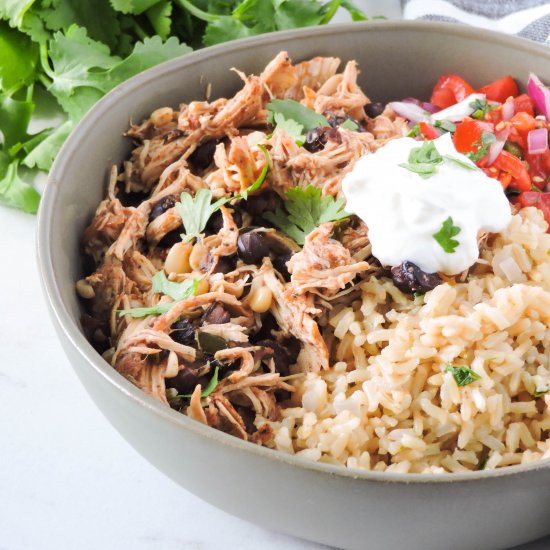 Slow Cooker Chicken Burrito Bowls