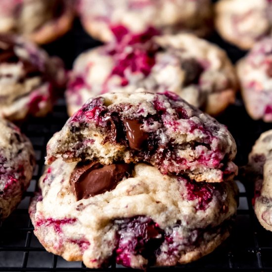 RASPBERRY CHOCOLATE CHUNK COOKIES