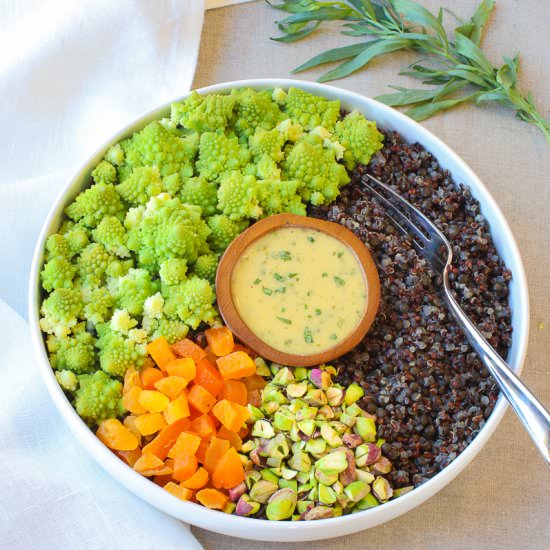 Romanesco & Black Lentils Bowl