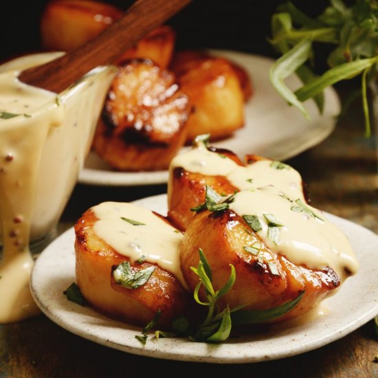 Pan-Seared Scallops and Cream Sauce