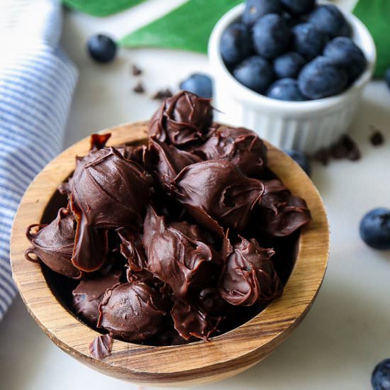 Dark Chocolate Covered Blueberries