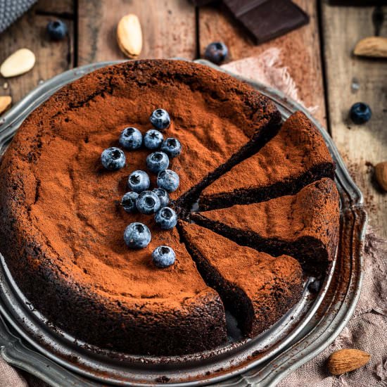 Flourless Vegan Chocolate Cake