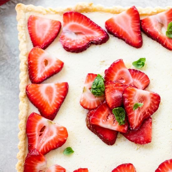 strawberry mascarpone crostata