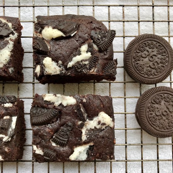 Vegan Oreo Brownies