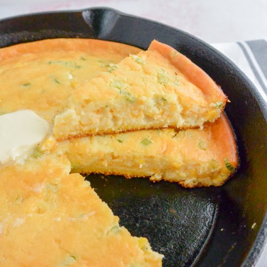 Cheddar Chive Skillet Cornbread