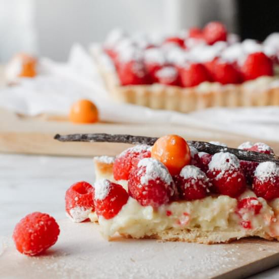 Elegant Raspberry Tart