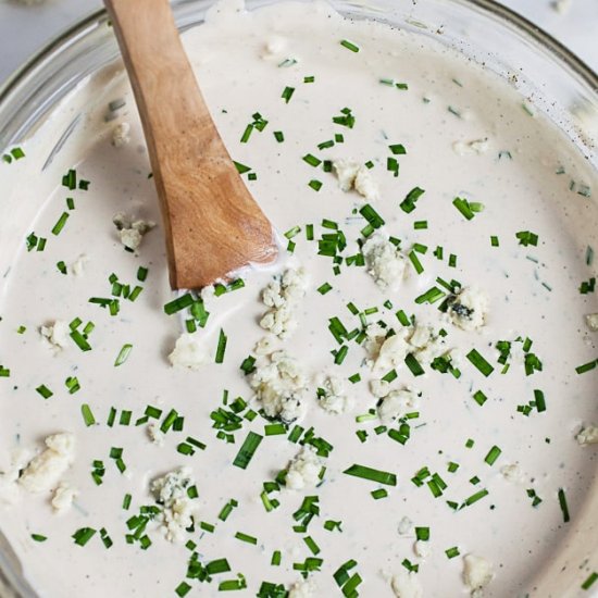 How to Make Blue Cheese Dressing