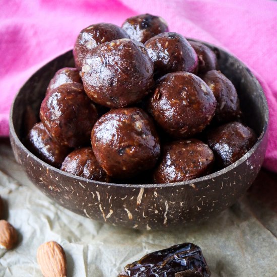 Almond Butter Date Balls